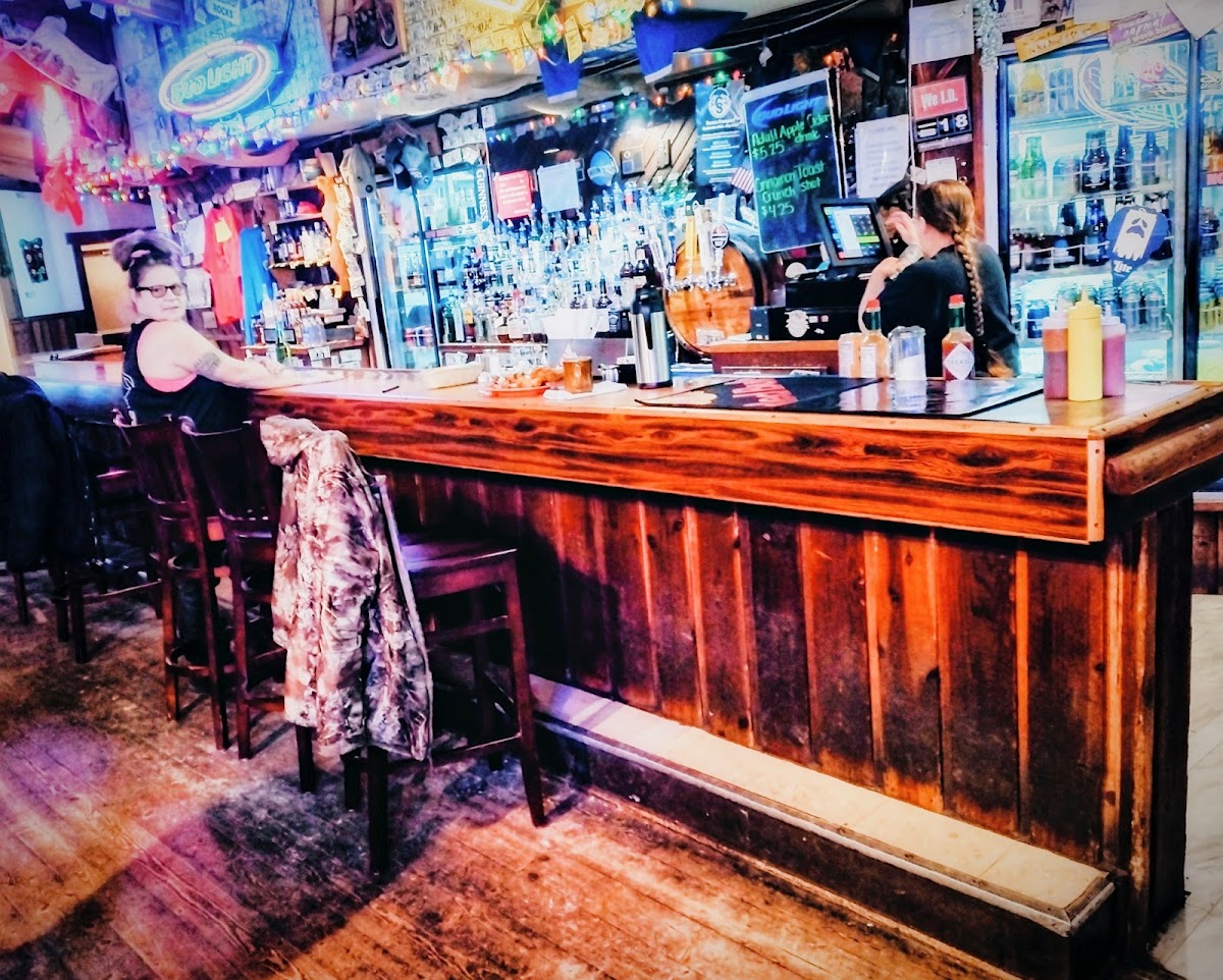Buckeye Bar Grill & Casino photo 3